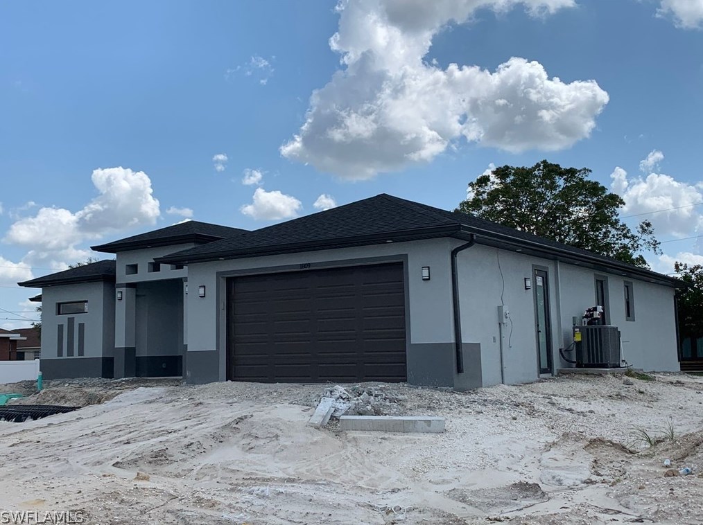 1809 9th Ave, Cape Coral, FL 33993-4045