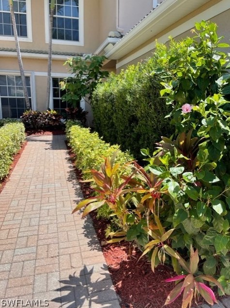 9227 Calle Arragon Ave, Fort Myers, FL 33908-3613