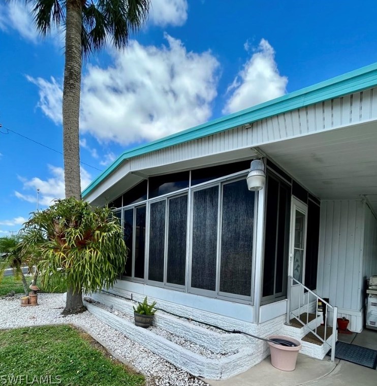 125 Overland Trl, Fort Myers, FL 33917-3045