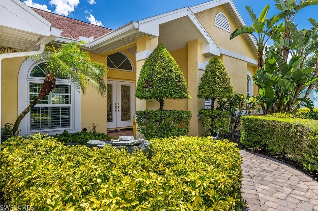 8920 Banyan Cove Cir, Fort Myers, FL 33919-3256