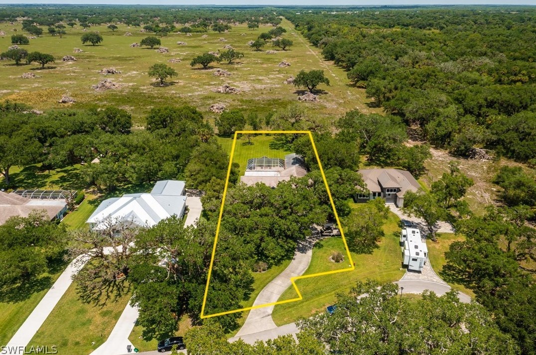 1526 Riverbend Dr, Labelle, FL 33935-9445