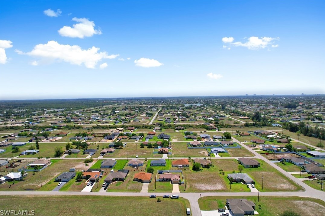 2101 4th Ave, Cape Coral, FL 33991-4370