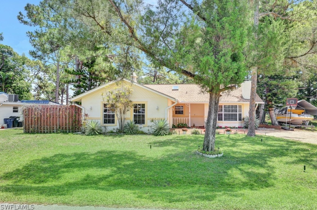 7160 Vassar Dr, Fort Myers, FL 33908-2226
