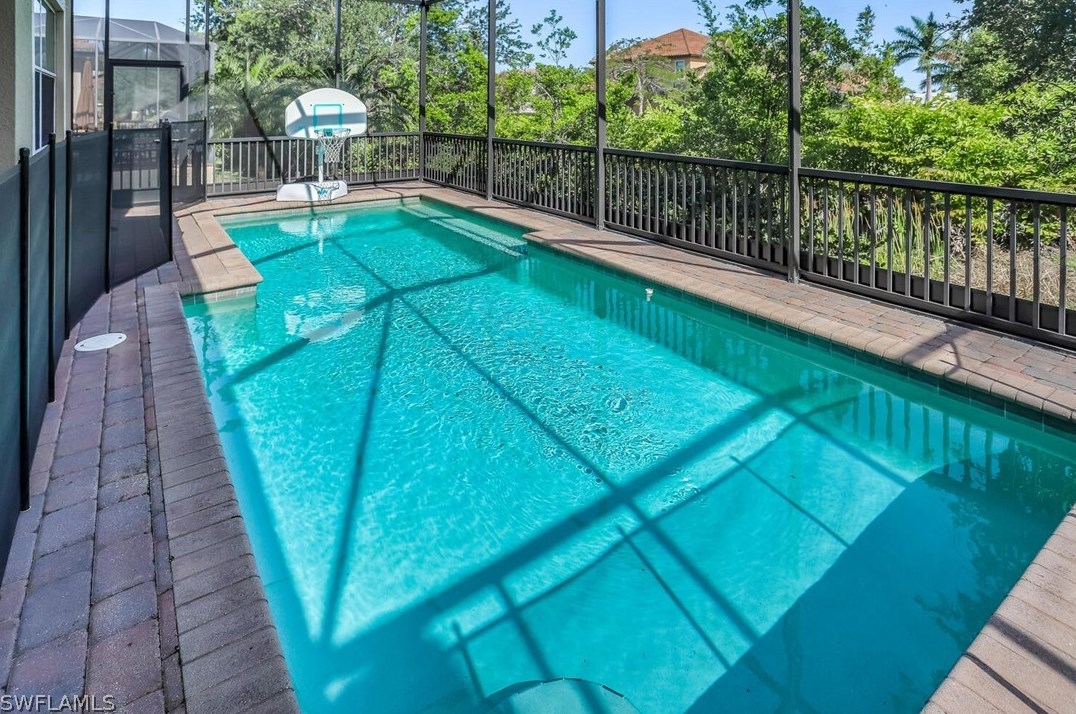 8020 Banyan Breeze Way, Fort Myers, FL 33908-8509