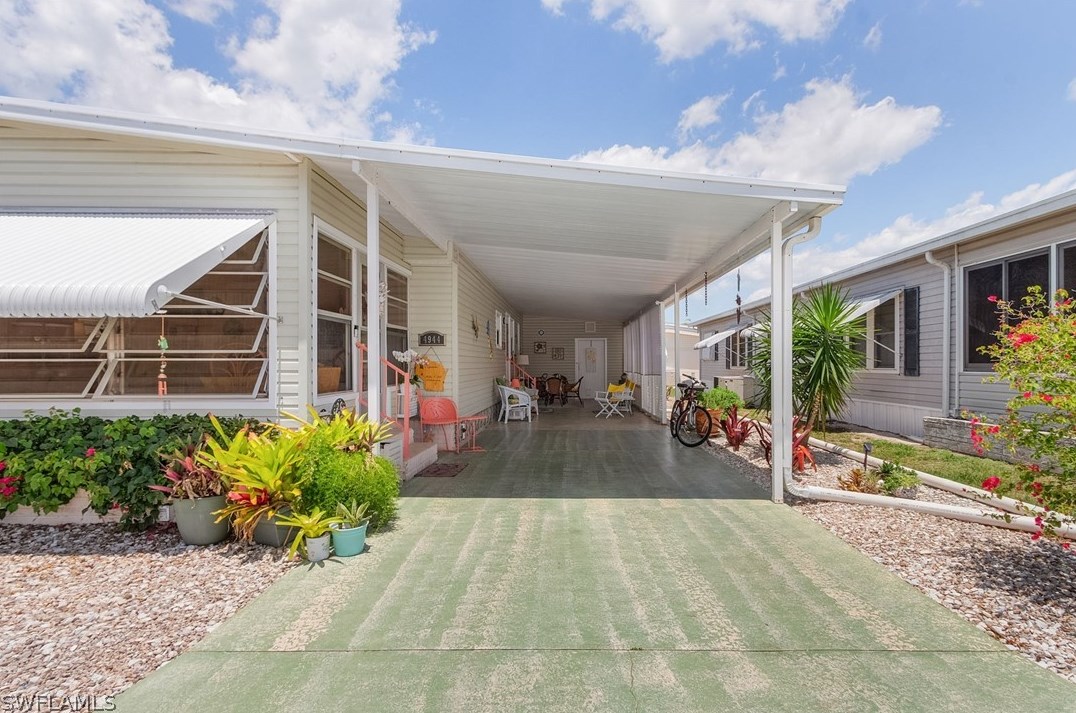 4944 Porky Ln, Saint James City, FL 33956