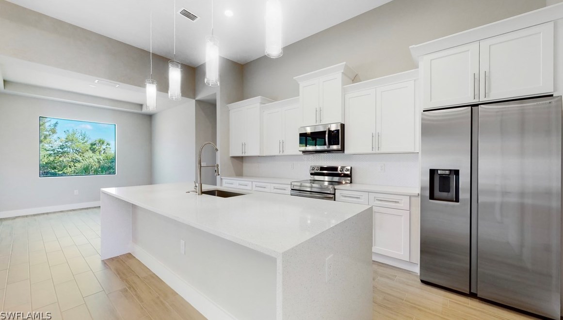 4105 33rd St Sw, Lehigh Acres, FL 33976