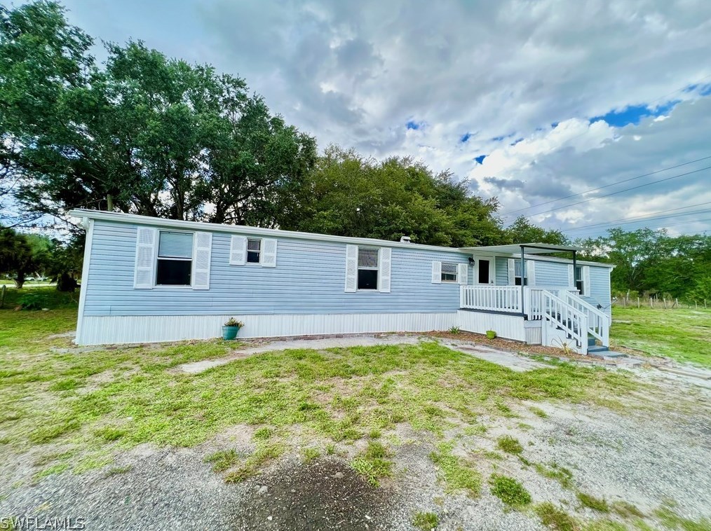 7869 Bartholomew Dr, Fort Myers, FL 33917-2408