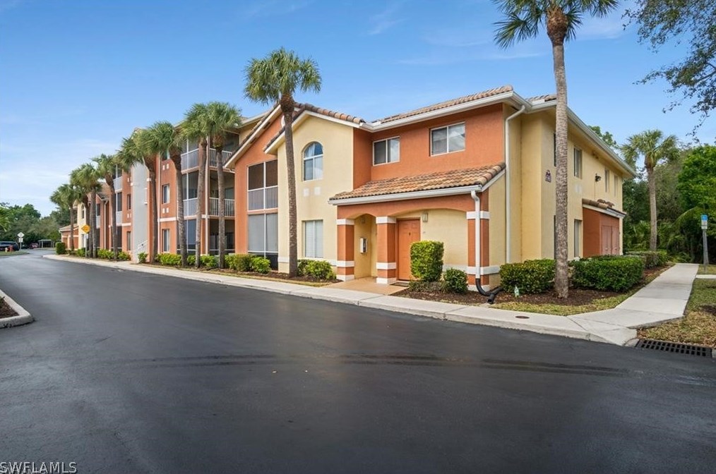 6361 Aragon Way, Fort Myers, FL 33966-4752