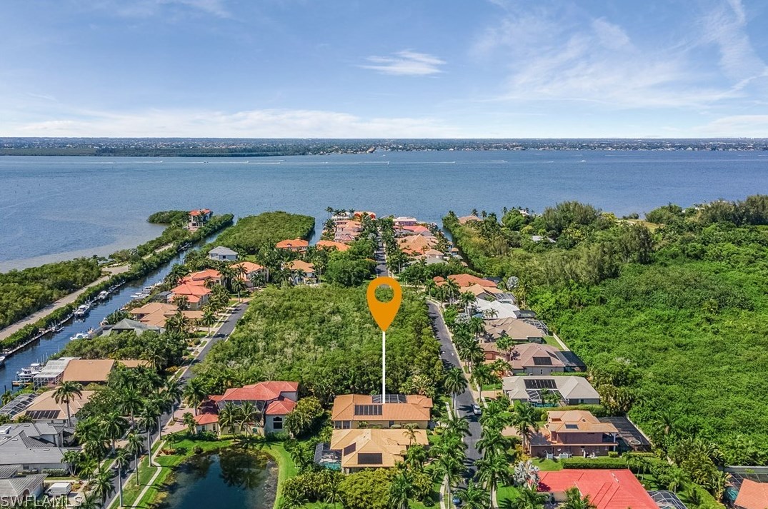15651 Catalpa Cove Dr, Fort Myers, FL 33908-6708