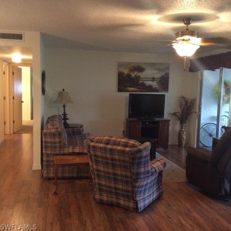 5716 Foxlake Dr, Fort Myers, FL 33917-5665