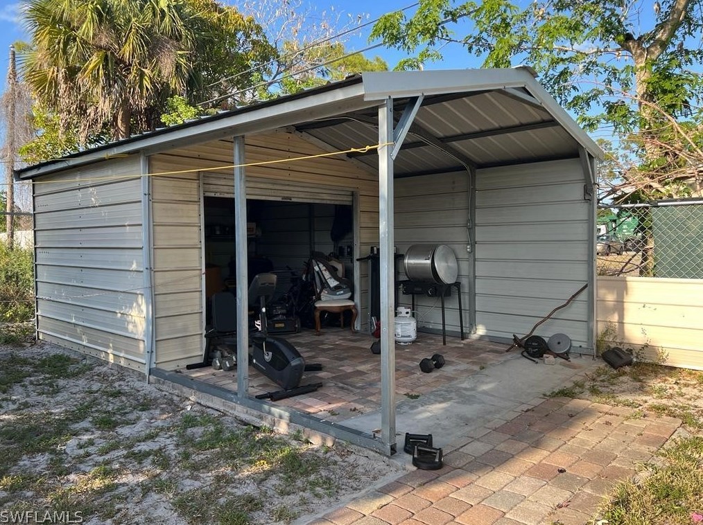 5539 6th Ave, Fort Myers, FL 33907-2831
