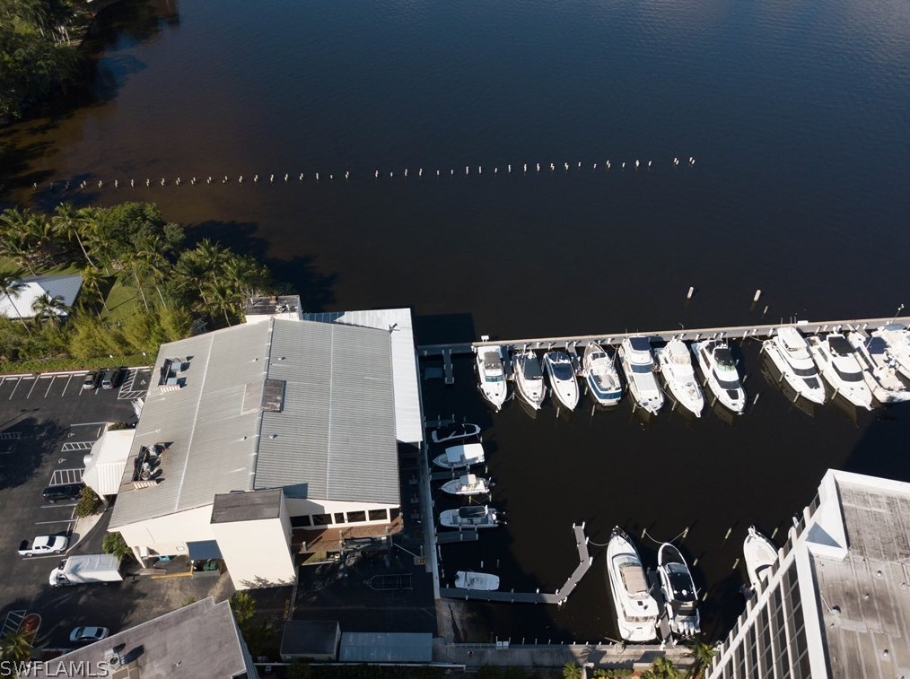 2350 1st St, Fort Myers FL  33901-3317 exterior