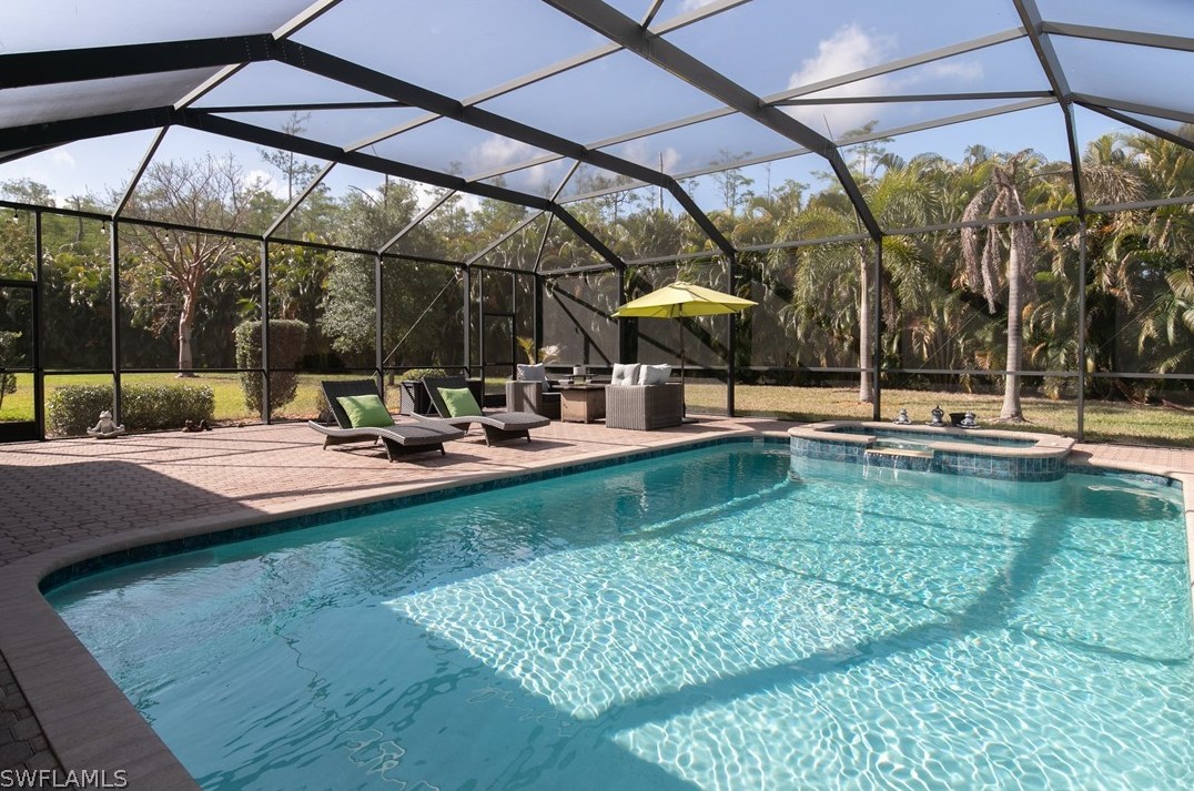 11260 Sparkleberry Dr, Fort Myers, FL 33913-8838
