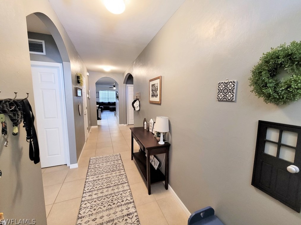 2231 5th St, Cape Coral, FL 33909-2753