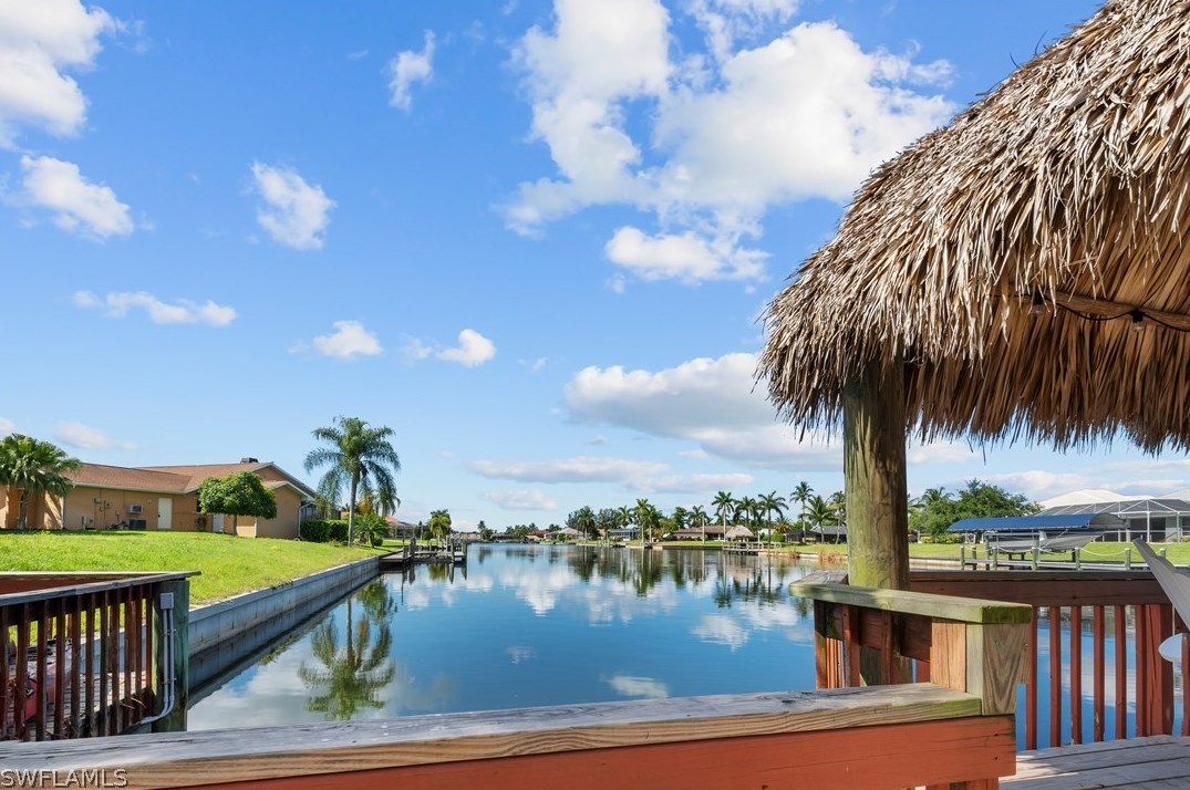 4006 25 Pl, Cape Coral FL  33914-5470 exterior