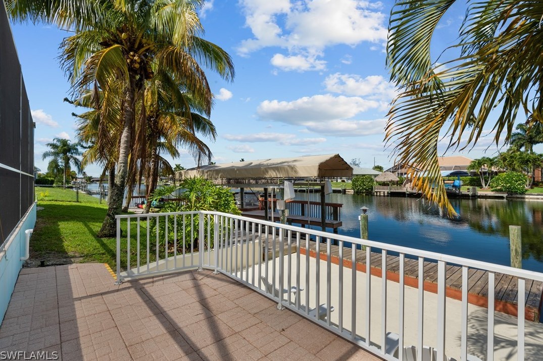 4006 25 Pl, Cape Coral FL  33914-5470 exterior