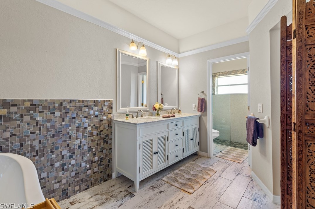 4006 25 Pl, Cape Coral FL  33914-5470 exterior