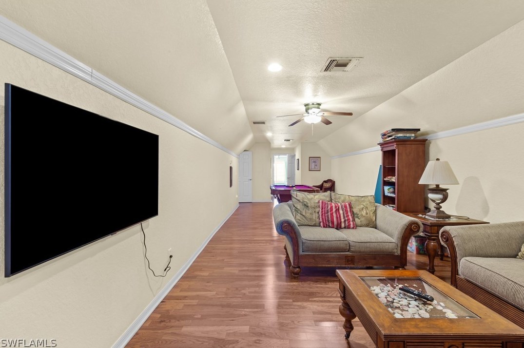 4006 25 Pl, Cape Coral FL  33914-5470 exterior