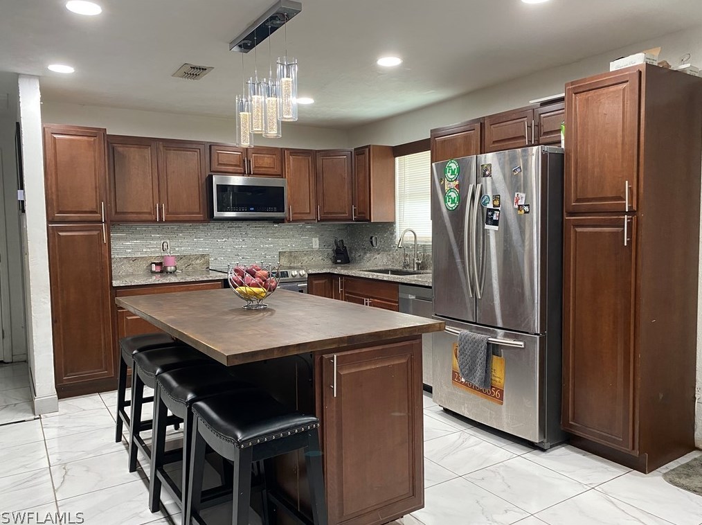 1816 Markley Ct, Fort Myers, FL 33916-2305