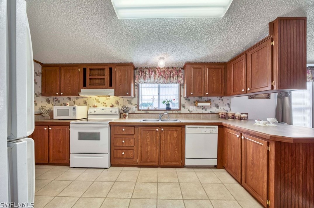 8269 Penny Dr, Fort Myers, FL 33917-6264