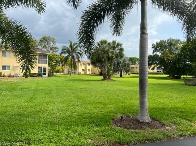 8156 Country Rd #106, Fort Myers, FL 33919