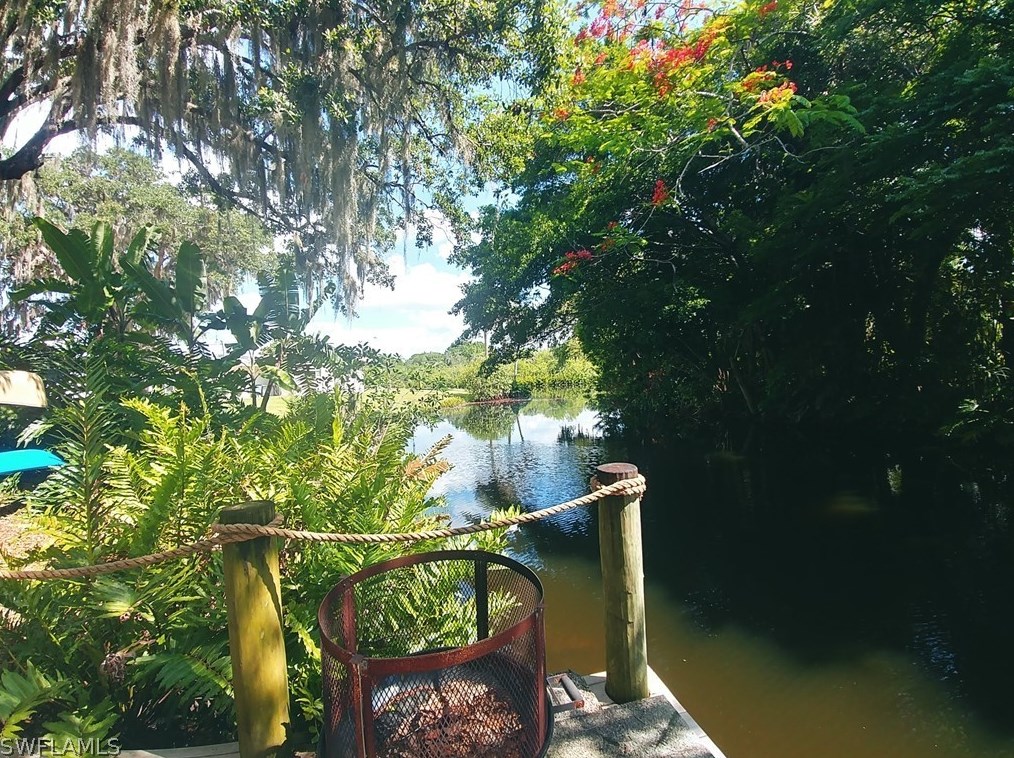 2466 Westwood Dr, Fort Myers, FL 33917-2540