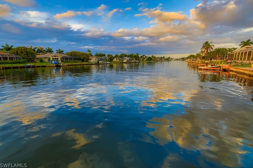 2713 46th St, Cape Coral, FL 33914-3008