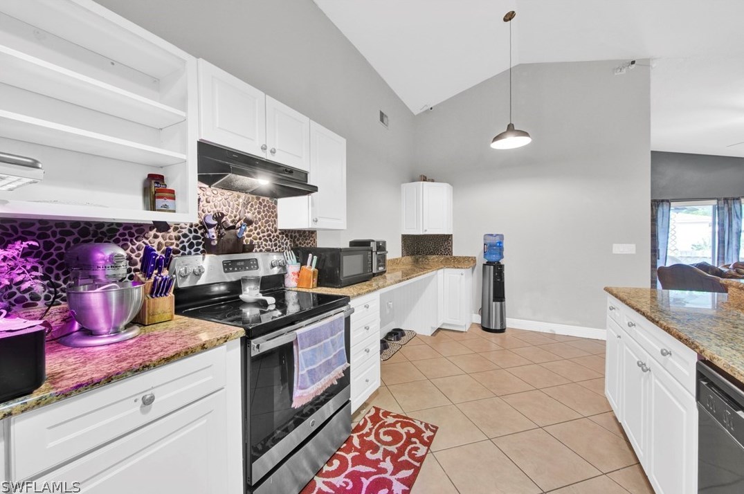 17549 Lee Rd, Fort Myers, FL 33967-2928