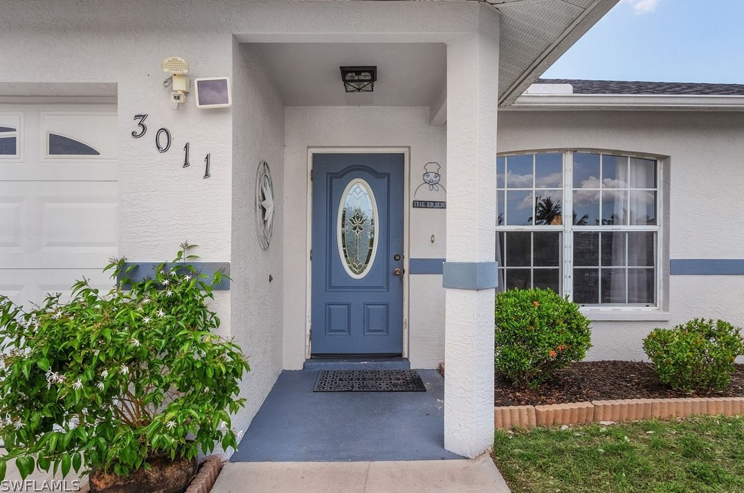 3011 8th Ct, Cape Coral, FL 33914-4202