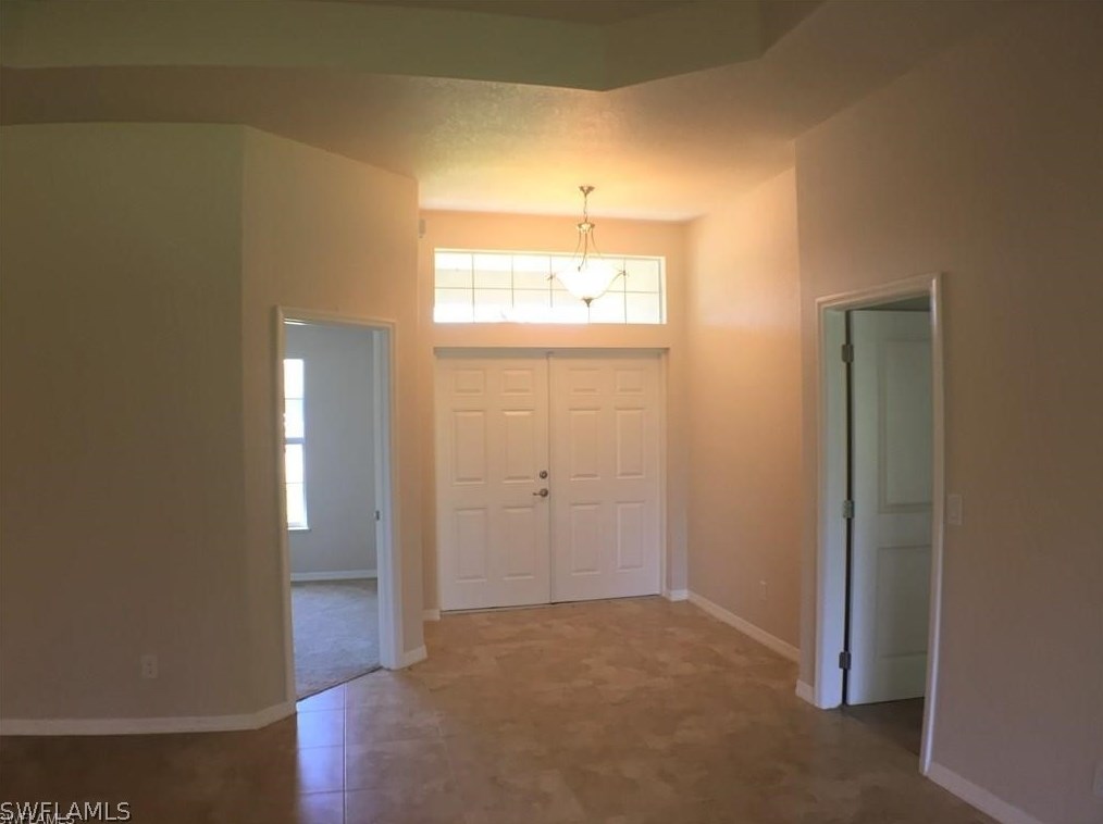 1831 Ne 15th Pl, Cape Coral, FL 33909