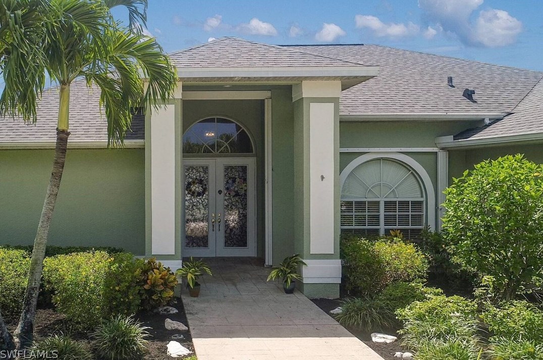 3617 Surfside Blvd, Cape Coral, FL 33914-4884