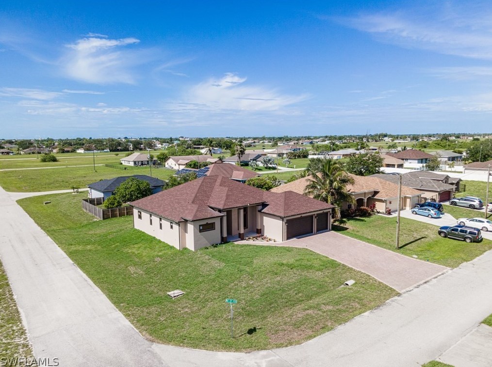 2212 17th Ter, Cape Coral, FL 33909-5499