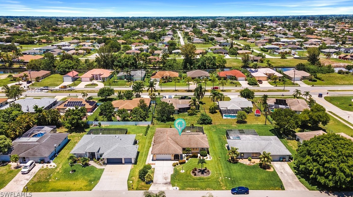 209 32nd Ter, Cape Coral, FL 33914-5025