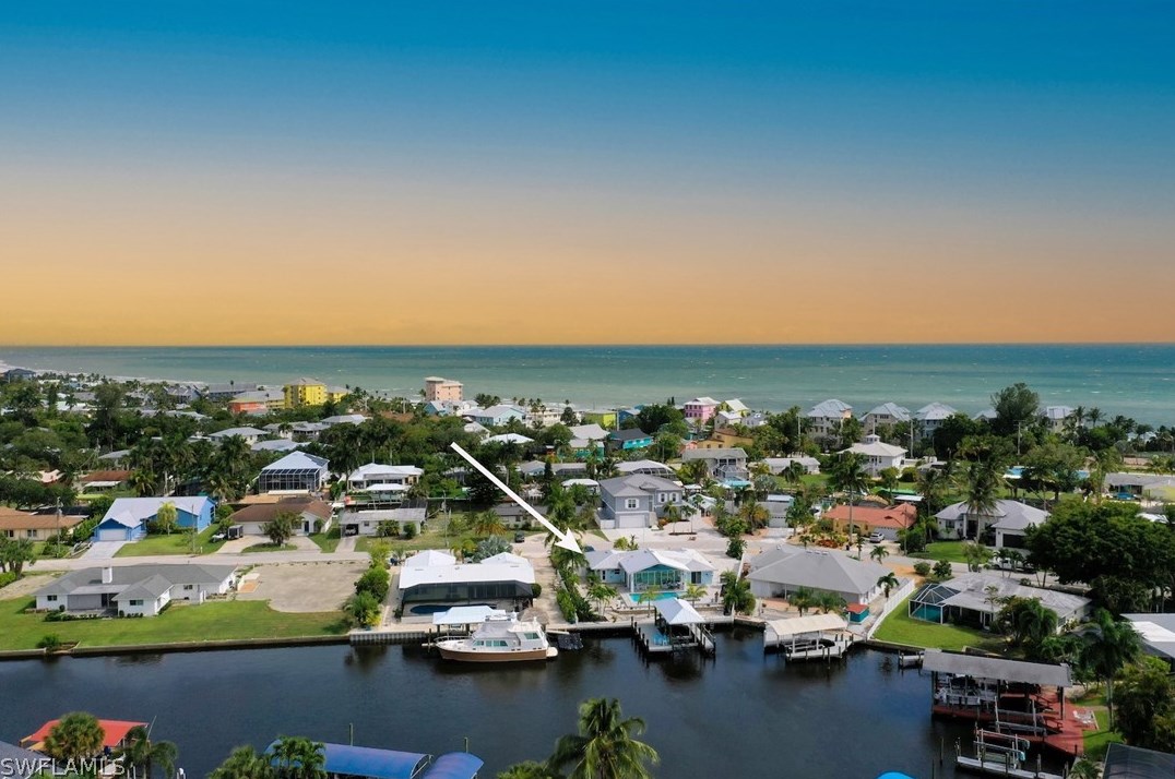 5195 Williams Dr, Fort Myers Beach, FL 33931