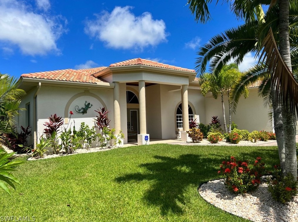 5224 9th Pl, Cape Coral, FL 33914-7016