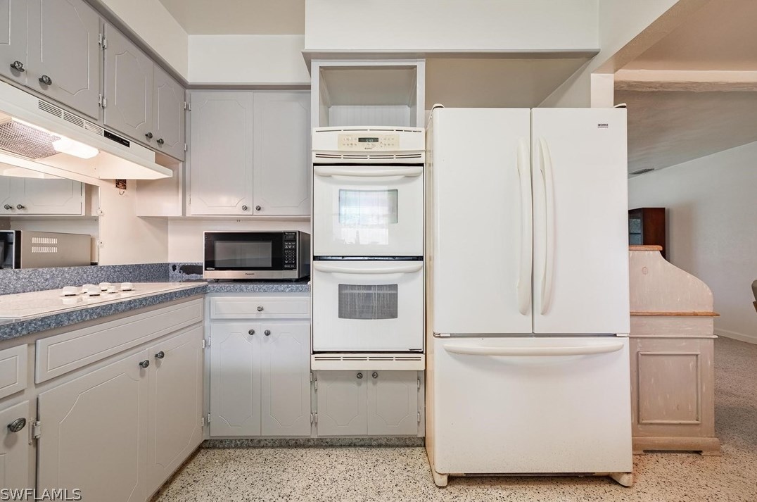 198 Oakley Ave, Fort Myers, FL 33903-3702