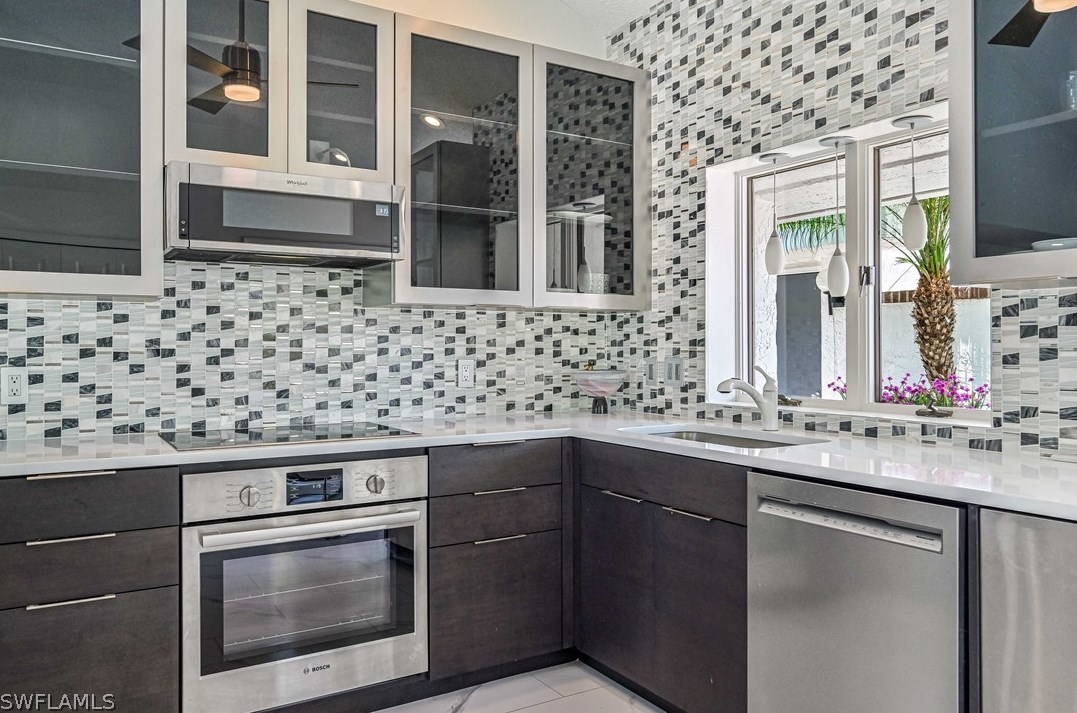 5442 Harbour Castle Dr, Fort Myers FL 33907-7846 exterior