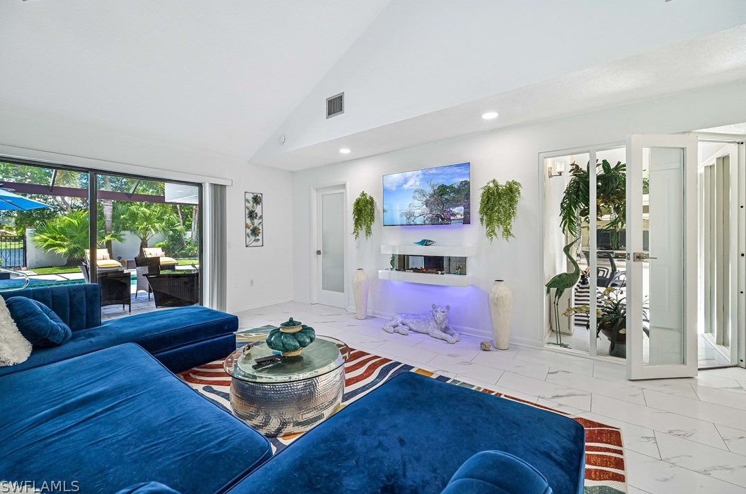 5442 Harbour Castle Dr, Fort Myers FL 33907-7846 exterior