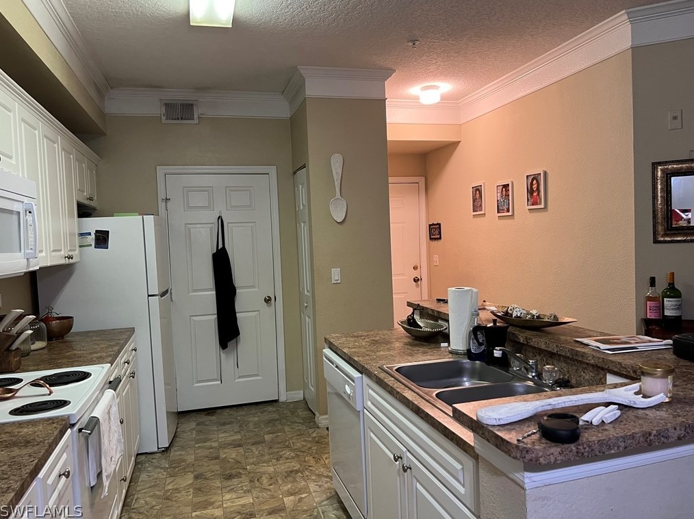11510 Villa Grand, Fort Myers, FL 33913-8608