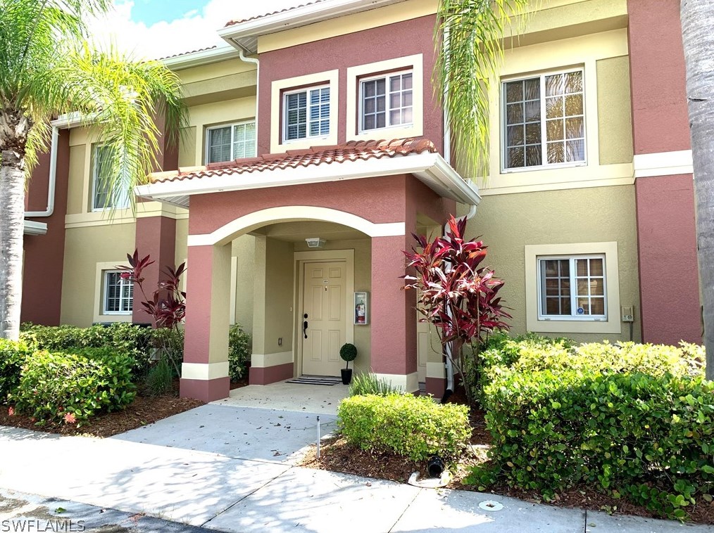12020 Rock Brook Run, Fort Myers, FL 33913-6804