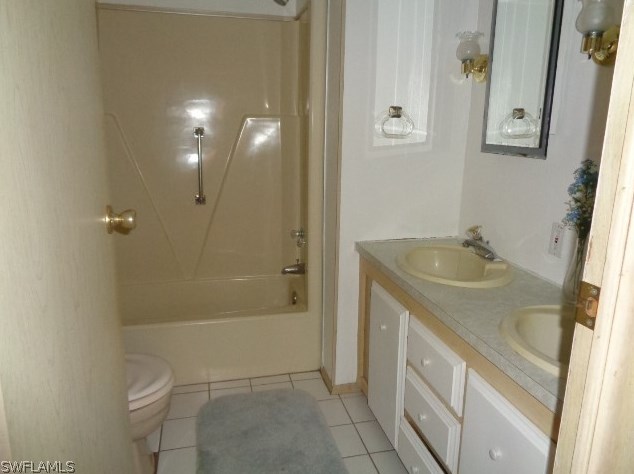 3037 Longview Ln, Fort Myers FL  33917-1570 exterior