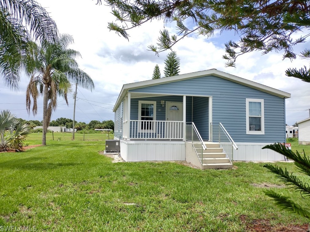 1130 Milum Dr, Moore Haven, FL 33471