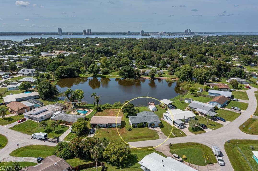 295 Lakeview Dr, Fort Myers, FL 33917-3422