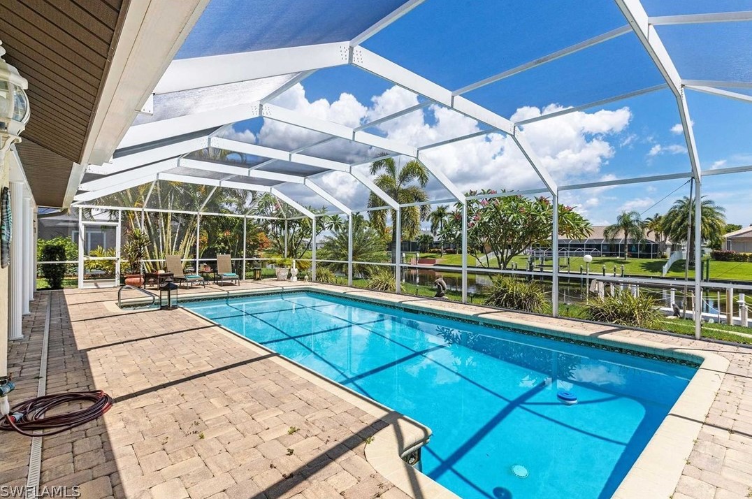 1312 20th St, Cape Coral, FL 33990-4543