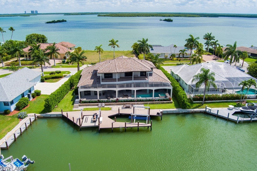 450 Pepperwood Ct, Marco Island, FL 34145