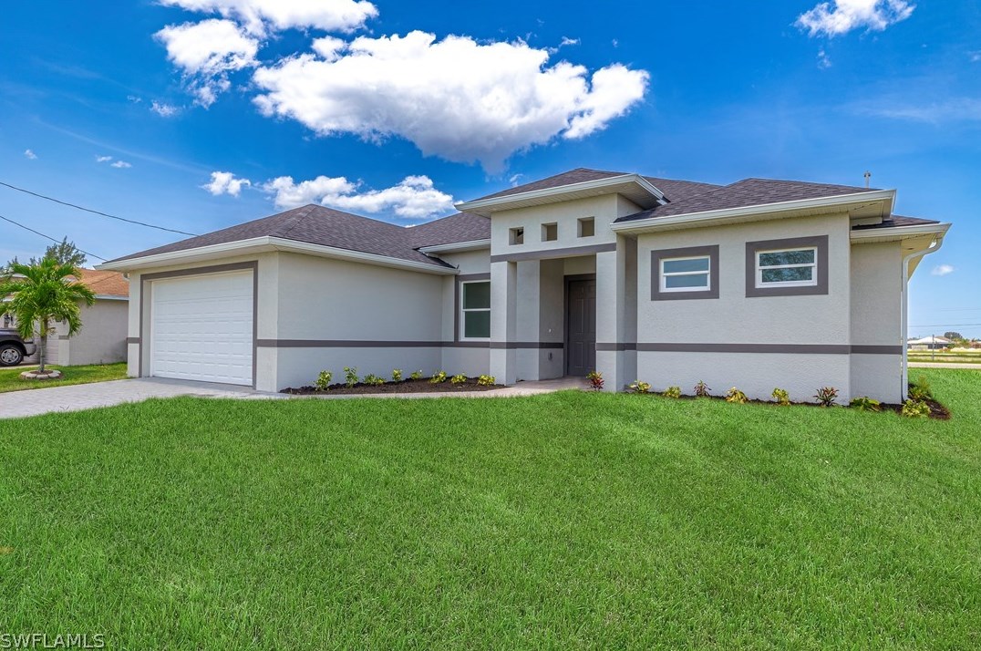 1108 31st Pl, Cape Coral, FL 33993-6200