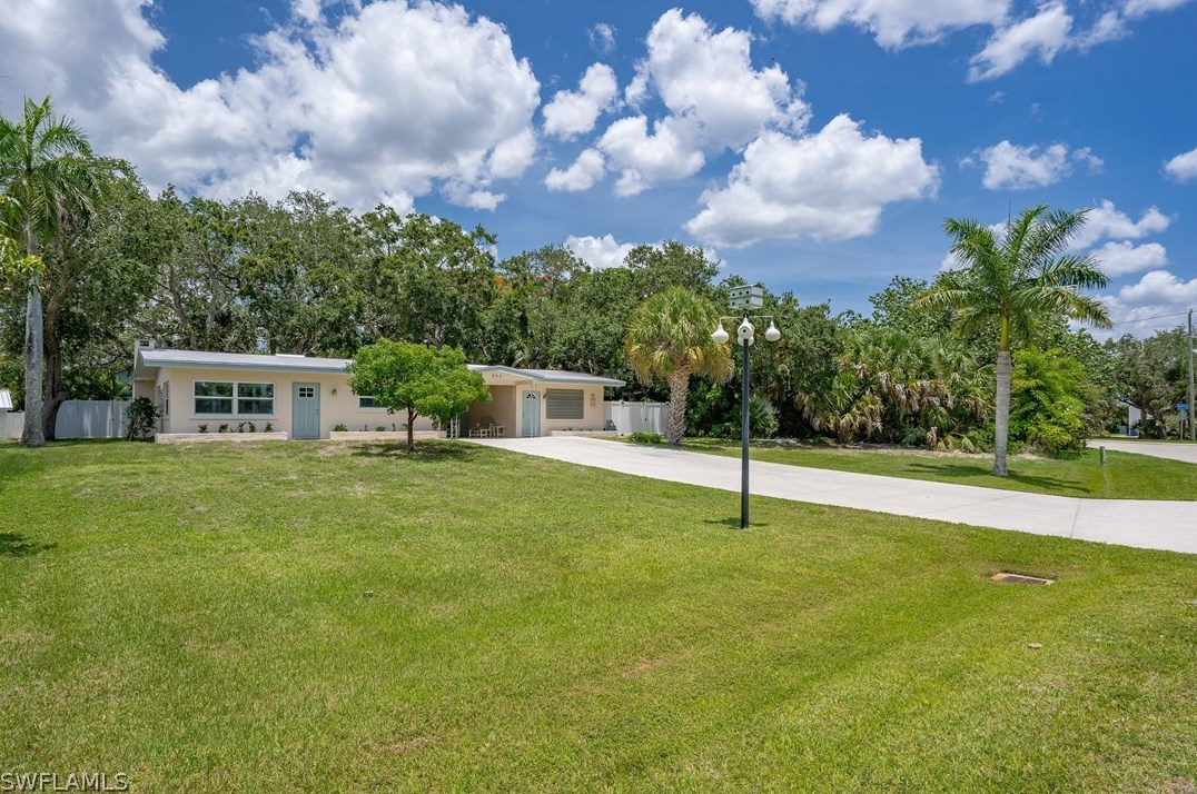 955 San Carlos Dr, Fort Myers Beach, FL 33931