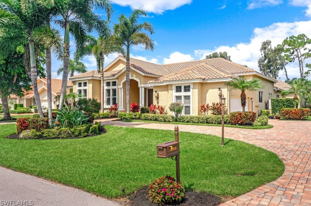 16975 Timberlakes Dr, Fort Myers, FL 33908-5323