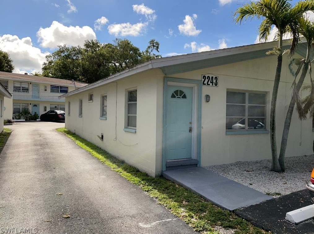 2243 Euclid Ave, Fort Myers FL  33901-3534 exterior