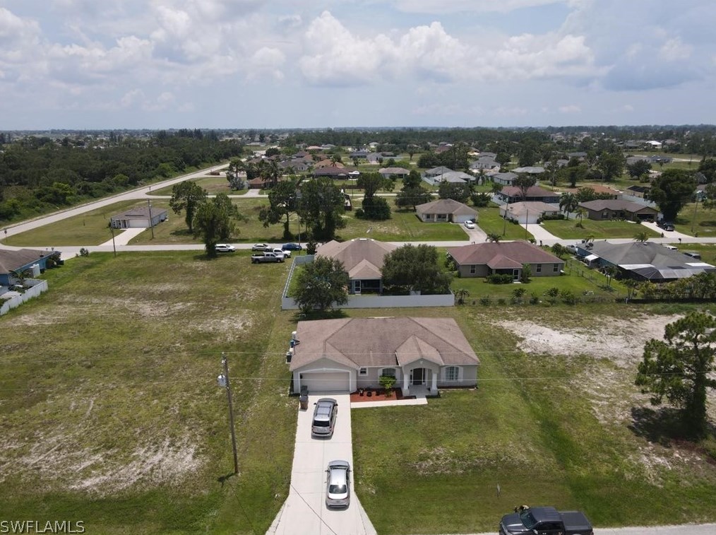 1612 29th Ter, Cape Coral, FL 33914-4063